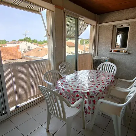 2 Ch Avec Loggia A 100m Du Centre - Fr-1-781-89 شقة