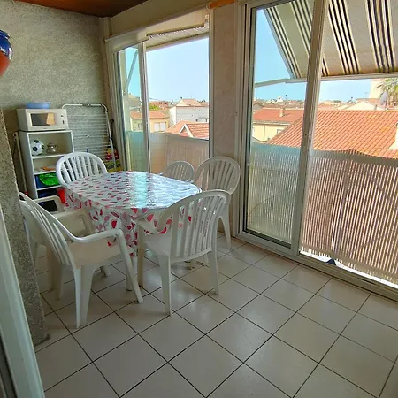 2 Ch Avec Loggia A 100m Du Centre - Fr-1-781-89 شقة *