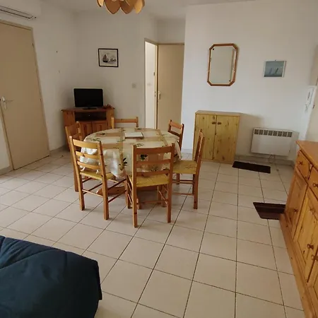 Daire 2 Ch Avec Loggia A 100m Du Centre - Fr-1-781-89 *